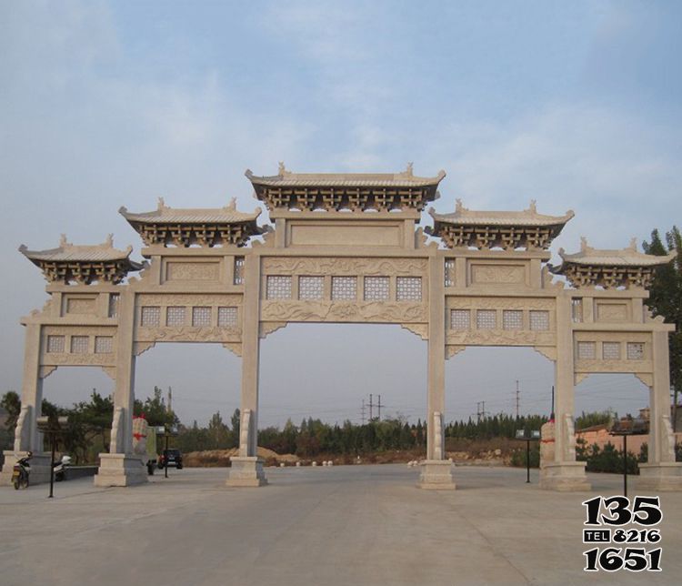 牌坊雕塑-公園廣場大型鏤空五門牌樓石雕 牌坊雕塑-公園廣場大型鏤空五門牌樓石雕高清圖片