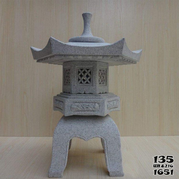 石燈雕塑-日式園林景觀寺院仿古石燈塔 石燈雕塑-日式園林景觀寺院仿古石燈塔高清圖片