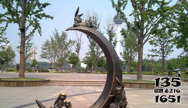 月亮雕塑-花園公園多只兔子不銹鋼月亮雕塑 月亮雕塑-花園公園多只兔子不銹鋼月亮雕塑高清圖片