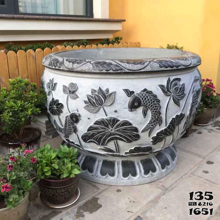 花盆雕塑-戶外青石石雕浮雕荷花鯉魚花盆雕塑 花盆雕塑-戶外青石石雕浮雕荷花鯉魚花盆雕塑高清圖片