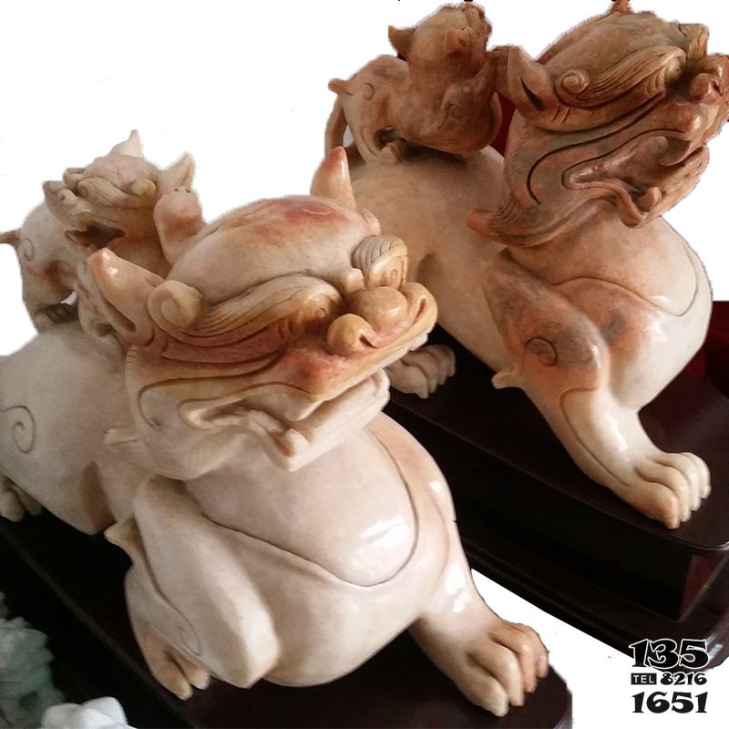 獅子雕塑-戶外漢白玉晚霞紅石雕創意抽象獅子雕塑 獅子雕塑-戶外漢白玉晚霞紅石雕創意抽象獅子雕塑高清圖片