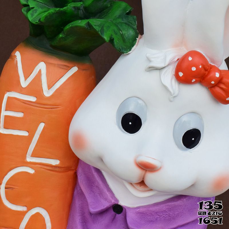 兔子雕塑-幼兒園一只呆萌玻璃鋼兔子雕塑 兔子雕塑-幼兒園一只呆萌玻璃鋼兔子雕塑高清圖片
