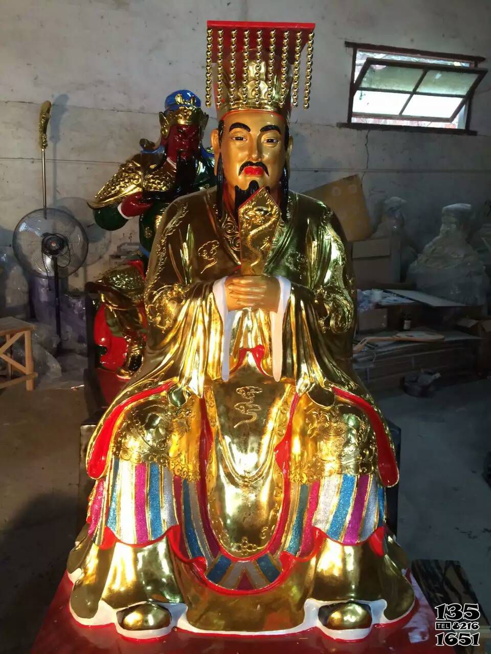 玉帝雕塑-寺廟室內(nèi)擺放樹脂貼金寺廟玉帝雕塑 玉帝雕塑-寺廟室內(nèi)擺放樹脂貼金寺廟玉帝雕塑高清圖片