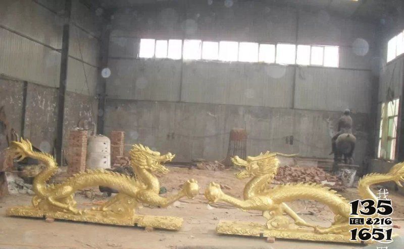 龍雕塑-公園創意不銹鋼噴金鎏金二龍戲珠龍雕塑 龍雕塑-公園創意不銹鋼噴金鎏金二龍戲珠龍雕塑高清圖片