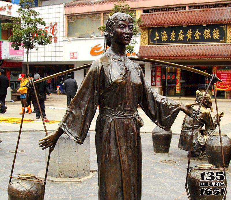 女孩雕塑-挑著罐子的古代銅雕女孩雕塑 女孩雕塑-挑著罐子的古代銅雕女孩雕塑高清圖片