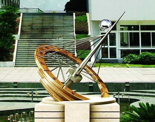 日晷雕塑-校園抽象不銹鋼個性日晷雕塑 日晷雕塑-校園抽象不銹鋼個性日晷雕塑高清圖片
