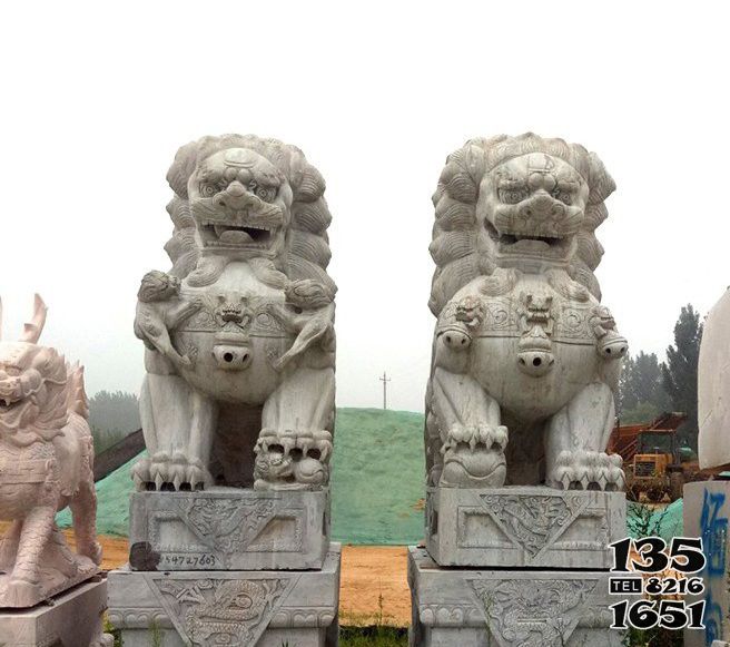 獅子雕塑-戶外草坪大理石石雕創(chuàng)意大型獅子雕塑 獅子雕塑-戶外草坪大理石石雕創(chuàng)意大型獅子雕塑