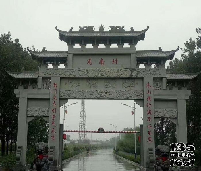 牌坊雕塑-村口仿古建筑三門(mén)斗拱石雕牌樓 牌坊雕塑-村口仿古建筑三門(mén)斗拱石雕牌樓高清圖片