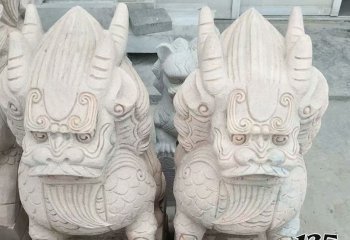 麒麟雕塑-戶外景區(qū)黃蠟石石雕神獸麒麟雕塑