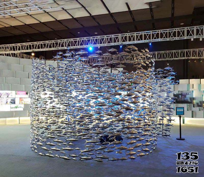 魚雕塑-池塘景區一群空中旋轉的不銹鋼魚雕塑 魚雕塑-池塘景區一群空中旋轉的不銹鋼魚雕塑高清圖片