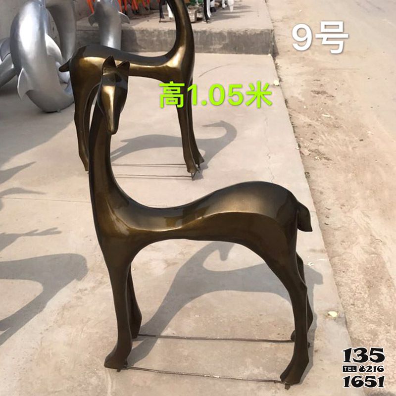 鹿雕塑-戶外抽象幾何不銹鋼仿銅鹿雕塑 鹿雕塑-戶外抽象幾何不銹鋼仿銅鹿雕塑高清圖片