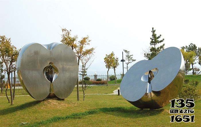 蘋果雕塑-學校草坪切面不銹鋼公園半塊蘋果雕塑 蘋果雕塑-學校草坪切面不銹鋼公園半塊蘋果雕塑高清圖片
