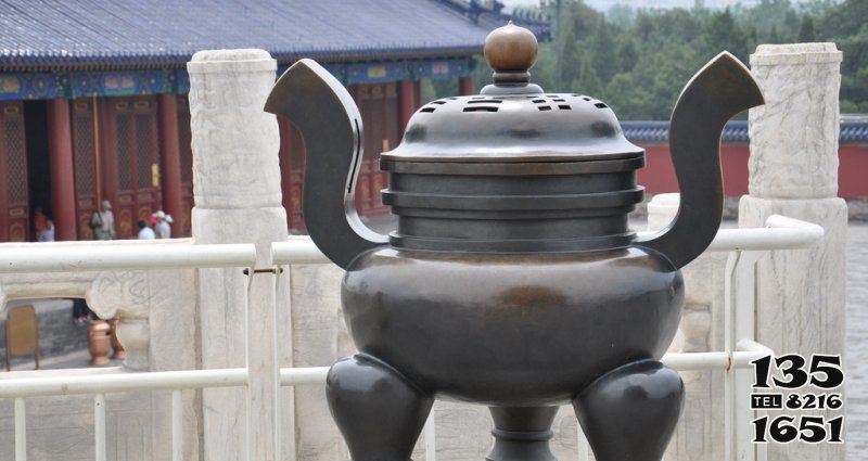 香爐雕塑-圓形寶鼎道教寺院鑄銅香爐擺件雕塑 香爐雕塑-圓形寶鼎道教寺院鑄銅香爐擺件雕塑高清圖片