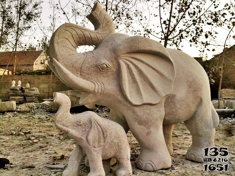 母子象雕塑-公園景區(qū)大理石石雕一起玩耍的母子象雕塑 母子象雕塑-公園景區(qū)大理石石雕一起玩耍的母子象雕塑