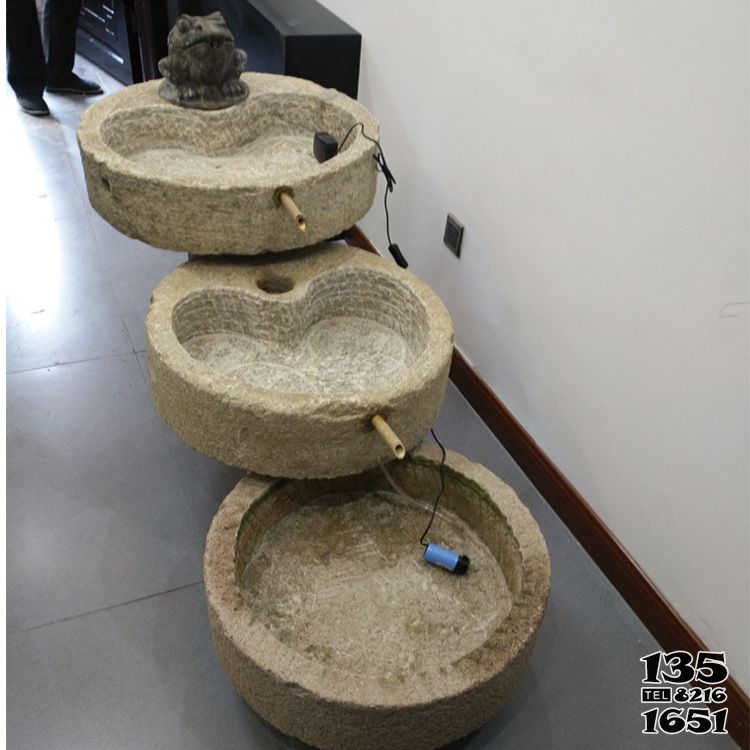 石槽雕塑-公司室內擺放老舊石槽石頭花盆石缸水槽流水景觀組合牛馬豬槽石磨擺件 石槽雕塑-公司室內擺放老舊石槽石頭花盆石缸水槽流水景觀組合牛馬豬槽石磨擺件高清圖片