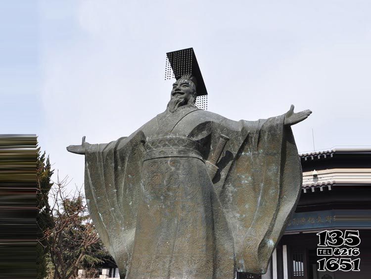 秦始皇雕-學(xué)院古代名人鍛造秦始皇銅雕 秦始皇雕-學(xué)院古代名人鍛造秦始皇銅雕高清圖片