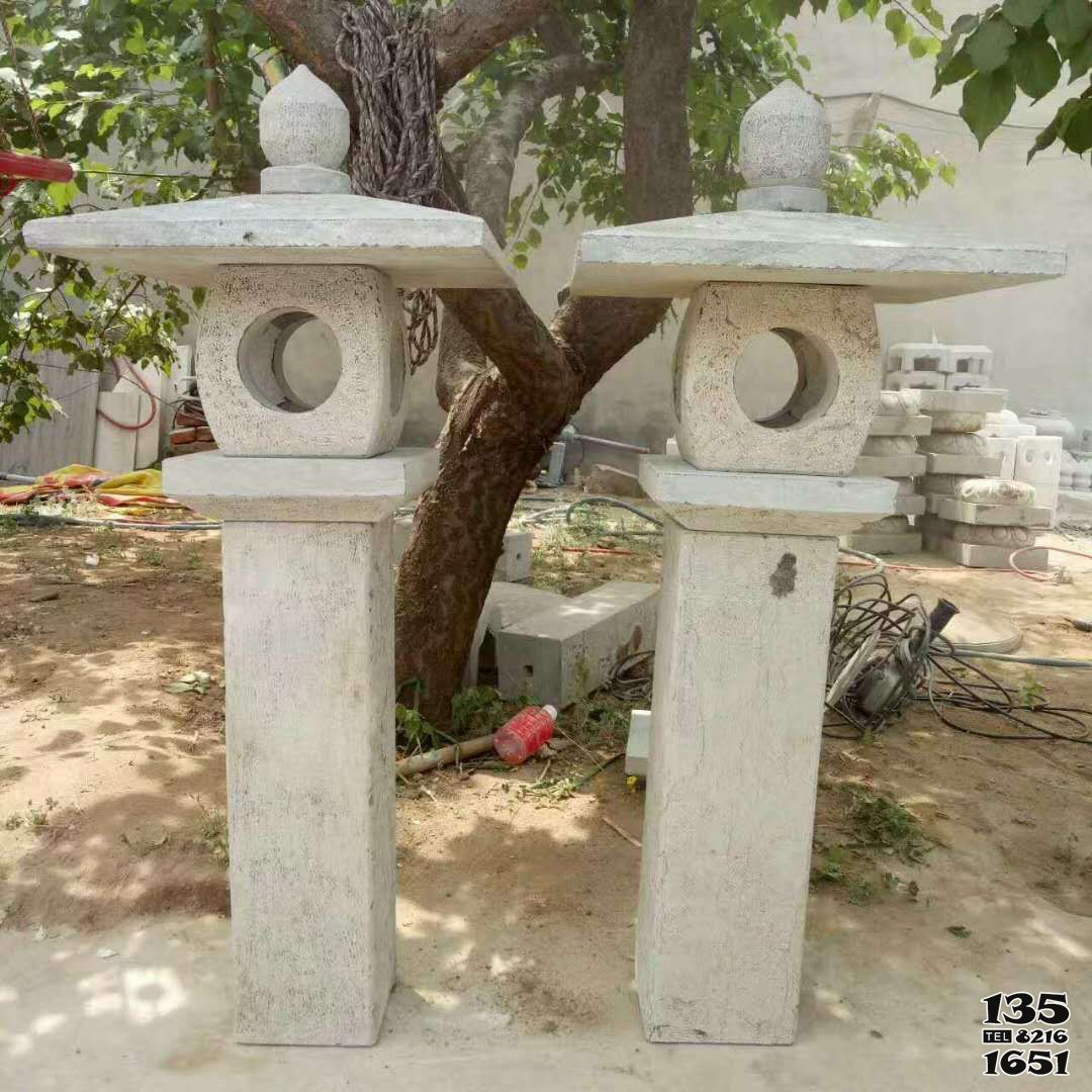 燈籠雕塑-寺廟戶(hù)外仿古燈青石簡(jiǎn)約草坪擺件雕塑 燈籠雕塑-寺廟戶(hù)外仿古燈青石簡(jiǎn)約草坪擺件雕塑高清圖片