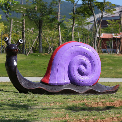 蝸牛雕塑-公園擺放的大號紫色玻璃鋼彩繪蝸牛雕塑 蝸牛雕塑-公園擺放的大號紫色玻璃鋼彩繪蝸牛雕塑高清圖片