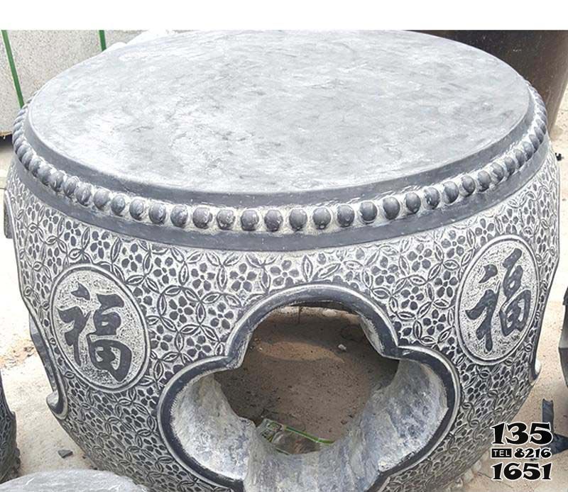 凳子雕塑-大理石仿古做舊空心花型園石凳 凳子雕塑-大理石仿古做舊空心花型園石凳高清圖片