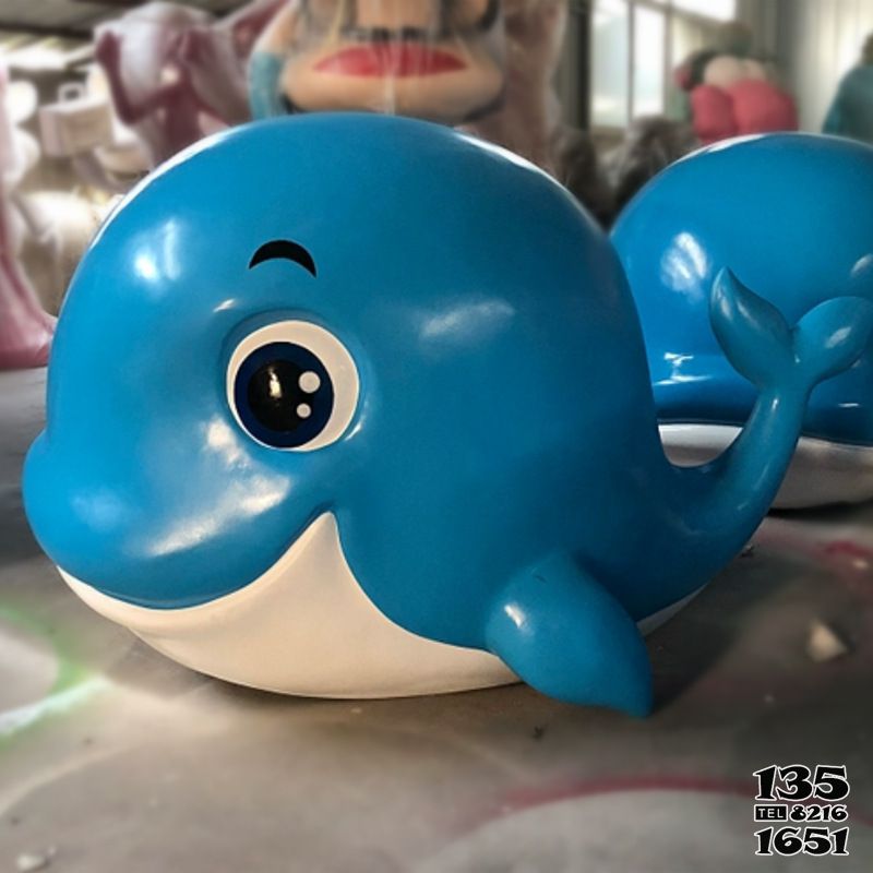 鯨魚雕塑-商場擺放的玻璃鋼卡通鯨魚雕塑 鯨魚雕塑-商場擺放的玻璃鋼卡通鯨魚雕塑高清圖片
