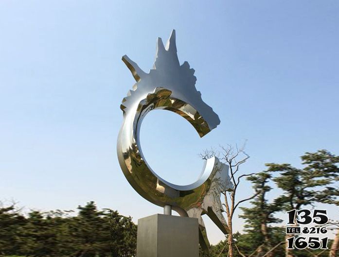 龍雕塑-城市廣場抽象不銹鋼鏡面龍到時 龍雕塑-城市廣場抽象不銹鋼鏡面龍到時高清圖片