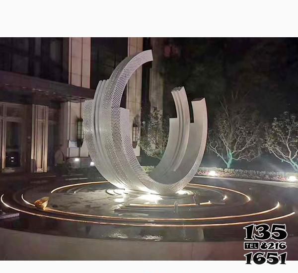 噴泉雕塑-鏤空不銹鋼半圓廣場(chǎng)噴泉雕塑 噴泉雕塑-鏤空不銹鋼半圓廣場(chǎng)噴泉雕塑高清圖片