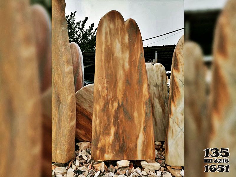 景觀-石雕塑-村口擺放黃蠟景觀-石雕塑 景觀-石雕塑-村口擺放黃蠟景觀-石雕塑高清圖片