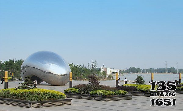 鵝卵石雕塑-海邊公園抽象大型仿真石頭鵝卵石雕塑 鵝卵石雕塑-海邊公園抽象大型仿真石頭鵝卵石雕塑高清圖片