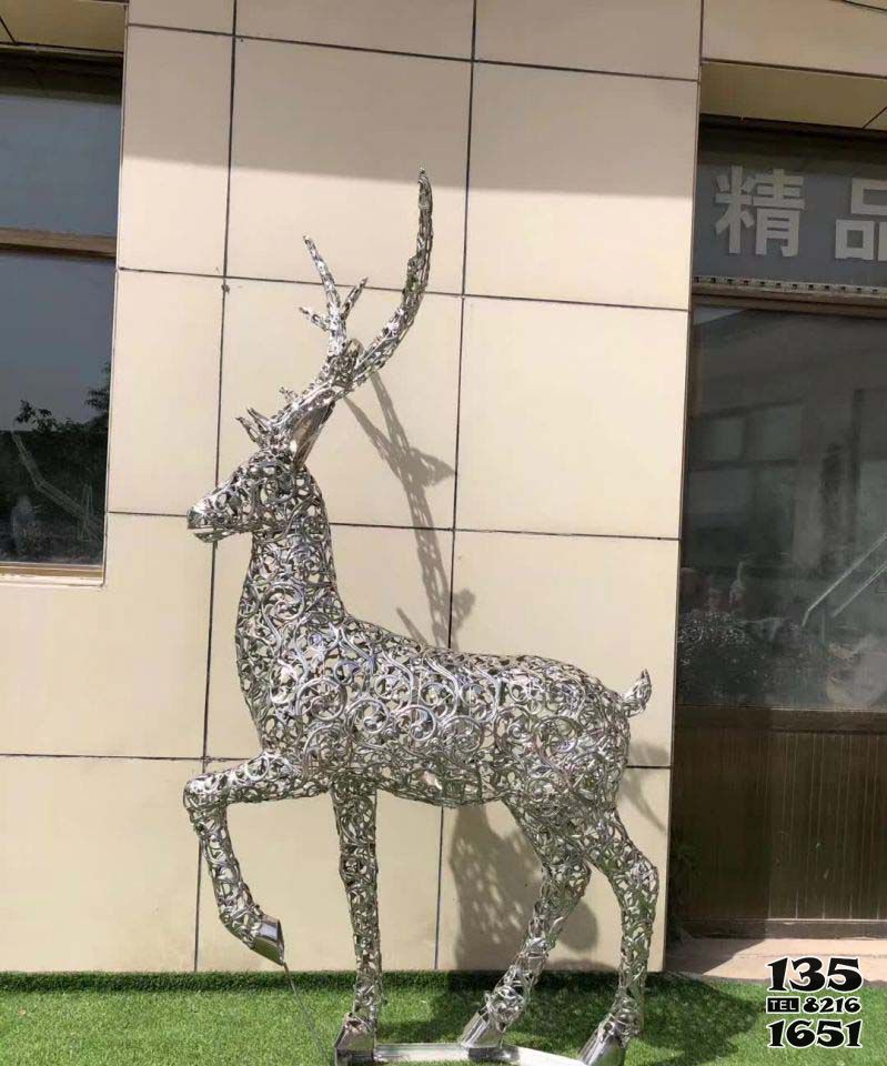 梅花鹿雕塑-別墅不銹鋼一只行走的梅花鹿雕塑 梅花鹿雕塑-別墅不銹鋼一只行走的梅花鹿雕塑