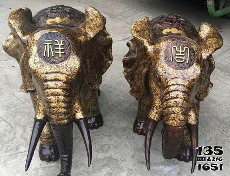 大象雕塑-庭院創(chuàng)意不銹鋼仿銅仿古做舊大象雕塑 大象雕塑-庭院創(chuàng)意不銹鋼仿銅仿古做舊大象雕塑高清圖片