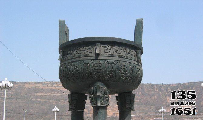 鼎雕塑-廣場擺放祭祀仿古青銅圓鼎雕塑 鼎雕塑-廣場擺放祭祀仿古青銅圓鼎雕塑高清圖片