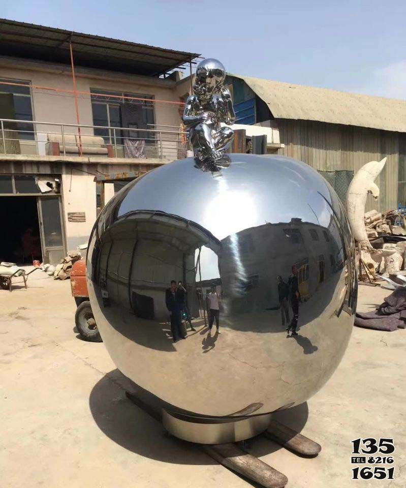 蘋果雕塑-別墅酒店創意不銹鋼蘋果造型雕塑 蘋果雕塑-別墅酒店創意不銹鋼蘋果造型雕塑高清圖片