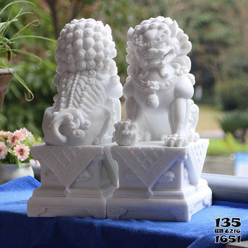 獅子雕塑-漢白玉石雕創意仿真動物獅子雕塑 獅子雕塑-漢白玉石雕創意仿真動物獅子雕塑高清圖片