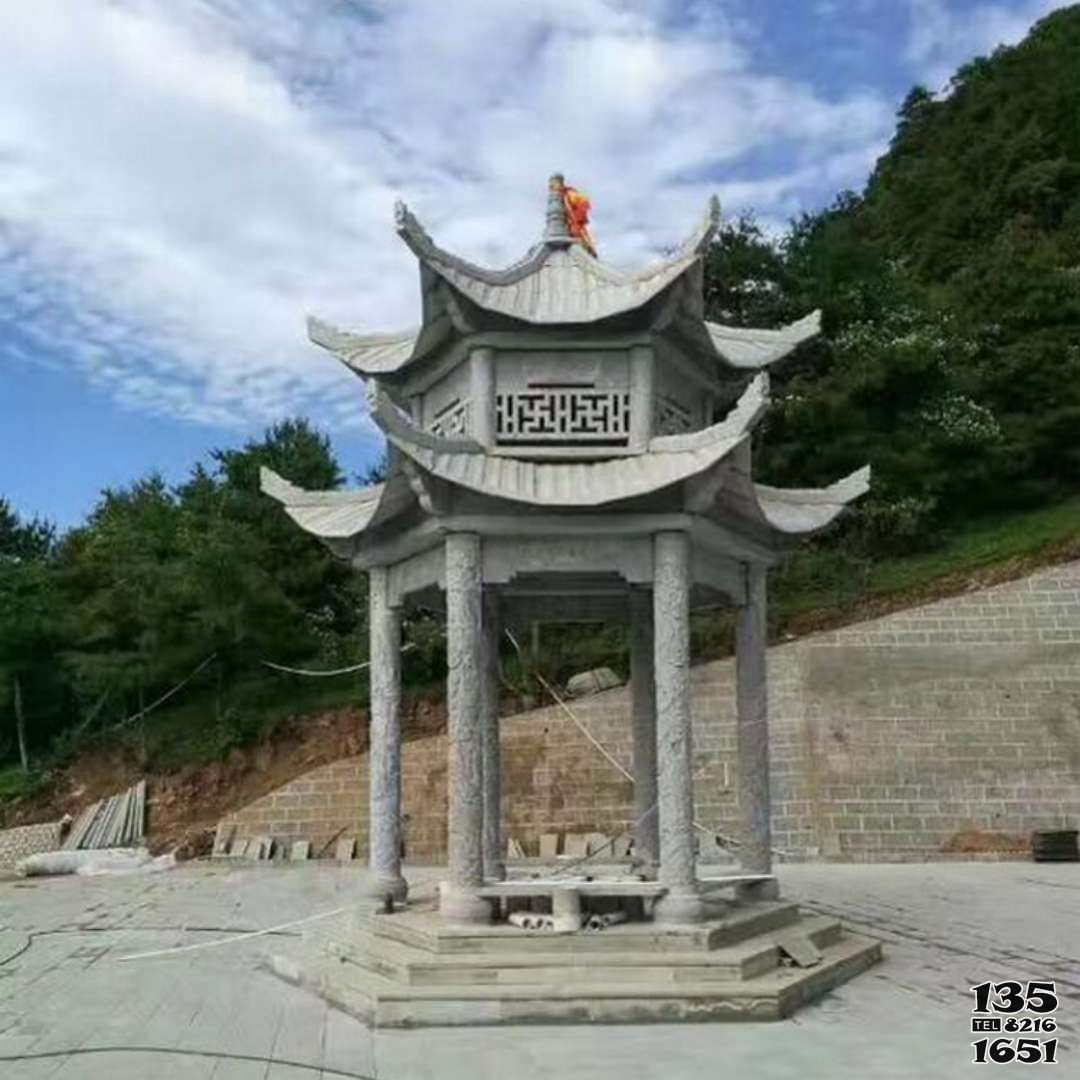 涼亭雕塑-山景區(qū)寺院戶外擺放青石雕刻鏤空六柱休閑涼亭雕塑 涼亭雕塑-山景區(qū)寺院戶外擺放青石雕刻鏤空六柱休閑涼亭雕塑高清圖片