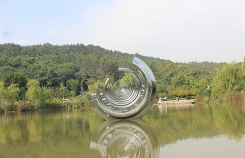 齒輪雕塑-水中不銹鋼創意半圓齒輪雕塑 齒輪雕塑-水中不銹鋼創意半圓齒輪雕塑