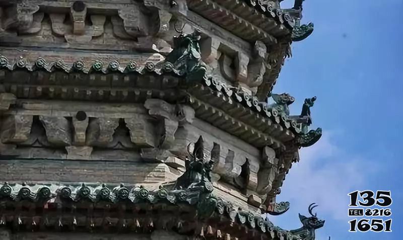 佛塔雕塑-古代佛塔椽檐細節雕塑 佛塔雕塑-古代佛塔椽檐細節雕塑高清圖片