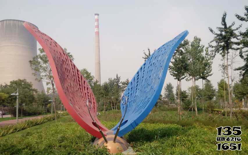 瓢蟲(chóng)雕塑-公園里擺放的飛翔的不銹鋼創(chuàng)意瓢蟲(chóng)雕塑 瓢蟲(chóng)雕塑-公園里擺放的飛翔的不銹鋼創(chuàng)意瓢蟲(chóng)雕塑高清圖片