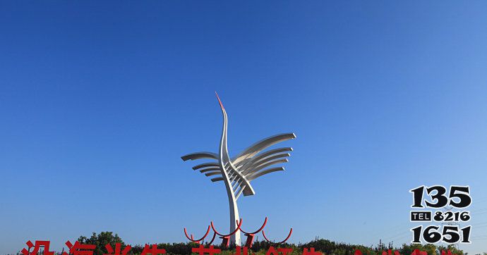 仙鶴雕塑-城市創(chuàng)意不銹鋼抽象仙鶴雕塑 仙鶴雕塑-城市創(chuàng)意不銹鋼抽象仙鶴雕塑高清圖片