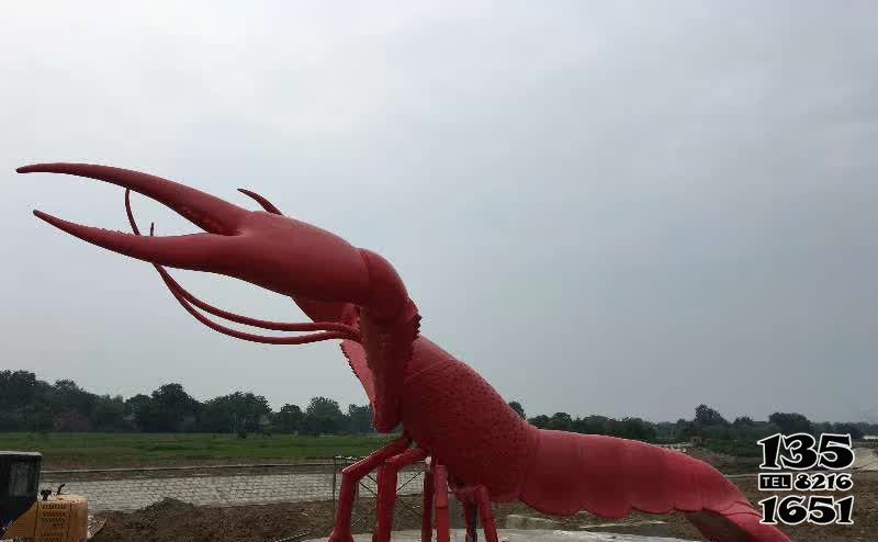 蝦雕塑-公園廣場擺放的舉著鉗子的玻璃鋼創意蝦雕塑 蝦雕塑-公園廣場擺放的舉著鉗子的玻璃鋼創意蝦雕塑高清圖片
