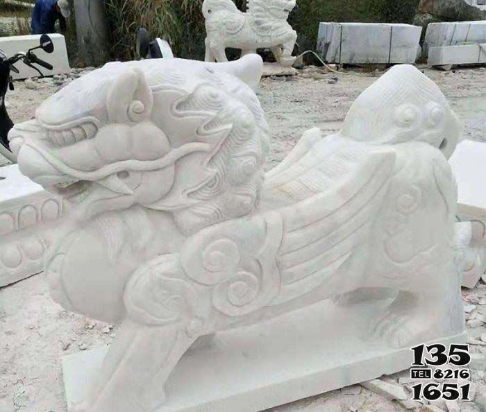 麒麟雕塑-漢白玉石雕園林庭院神獸麒麟雕塑 麒麟雕塑-漢白玉石雕園林庭院神獸麒麟雕塑高清圖片