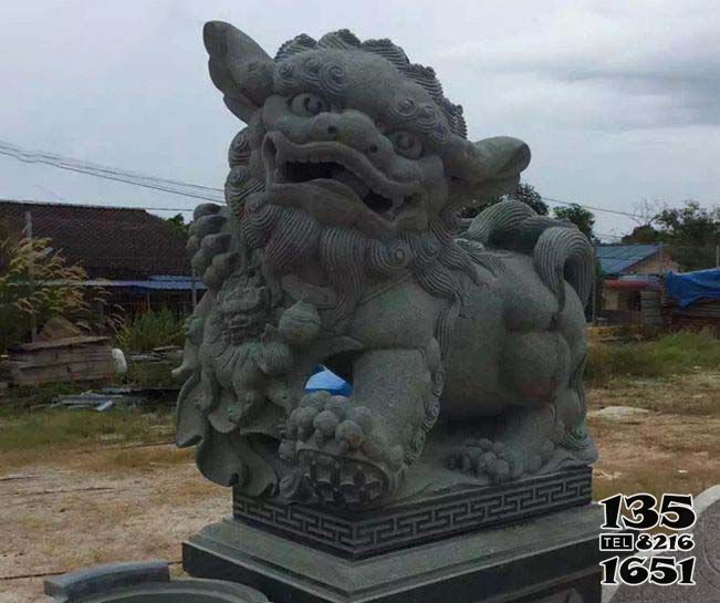獅子雕塑-別墅庭院創(chuàng)意大理石石雕獅子雕塑