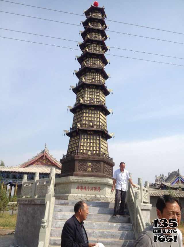佛塔雕塑-鑄鐵千佛塔寺廟景觀裝飾擺件 佛塔雕塑-鑄鐵千佛塔寺廟景觀裝飾擺件高清圖片