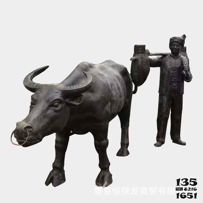 華爾街牛-街道上擺放的帶鼻環(huán)的玻璃鋼創(chuàng)意華爾街牛 華爾街牛-街道上擺放的帶鼻環(huán)的玻璃鋼創(chuàng)意華爾街牛高清圖片