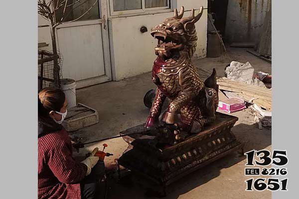 麒麟雕塑-戶外景區(qū)不銹鋼鎏金動物景觀麒麟雕塑 麒麟雕塑-戶外景區(qū)不銹鋼鎏金動物景觀麒麟雕塑高清圖片