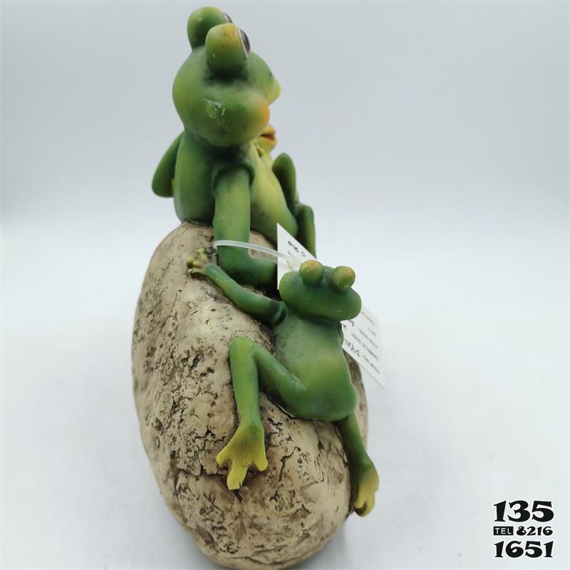 青蛙雕塑-花園兩只個性玻璃鋼青蛙雕塑 青蛙雕塑-花園兩只個性玻璃鋼青蛙雕塑高清圖片