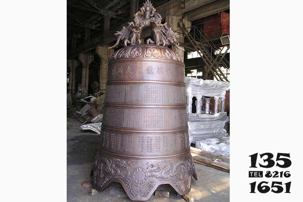 銅鐘雕塑-佛教寺廟擺放篆經(jīng)鑄銅鐘雕塑 銅鐘雕塑-佛教寺廟擺放篆經(jīng)鑄銅鐘雕塑高清圖片