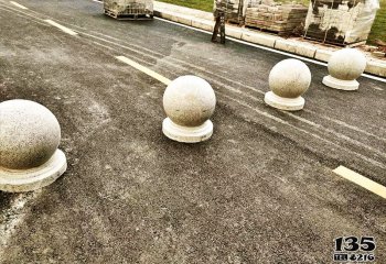擋車路障石-小學路邊擺放球形隔離車路障石