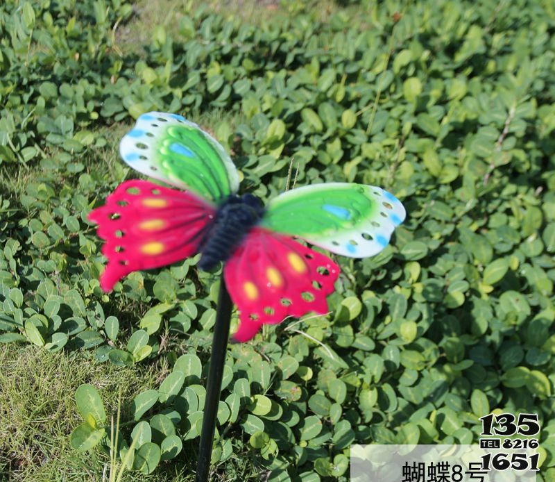 蝴蝶雕塑-池塘玻璃鋼彩繪蝴蝶雕塑 蝴蝶雕塑-池塘玻璃鋼彩繪蝴蝶雕塑高清圖片