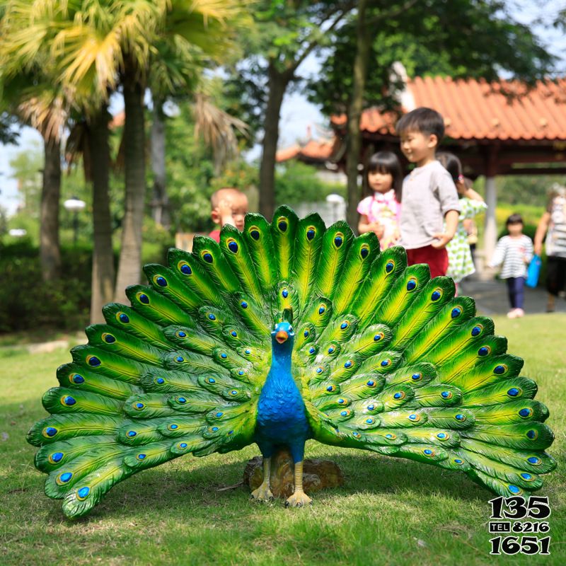 孔雀雕塑-草坪上一只開屏的玻璃鋼彩繪孔雀雕塑 孔雀雕塑-草坪上一只開屏的玻璃鋼彩繪孔雀雕塑