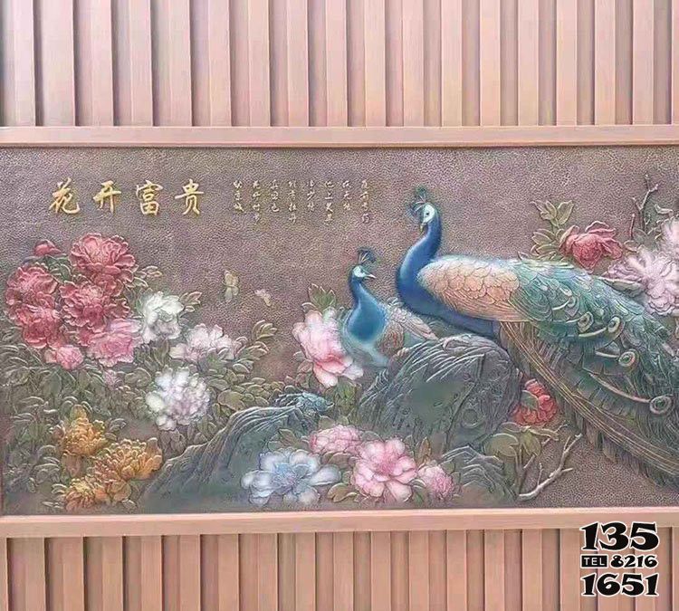 孔雀雕塑-大型室內(nèi)擺放的玻璃鋼浮雕孔雀雕塑 孔雀雕塑-大型室內(nèi)擺放的玻璃鋼浮雕孔雀雕塑高清圖片